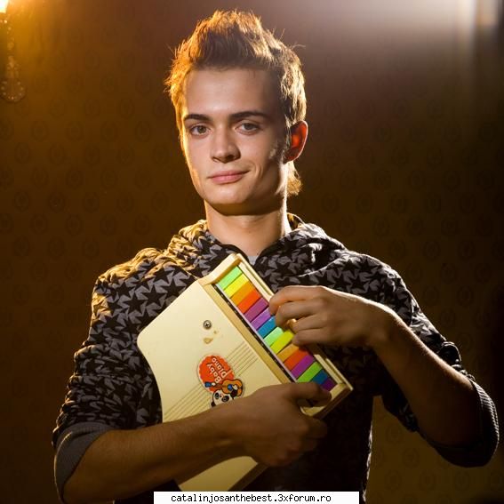 mmm sa sti k nu iar sta rau ar fi ft haios shi o noua incercare pt el :*:*:*:* v-atzi dori sa joace